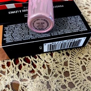 5 different shade of Mac cosmetics lip stick